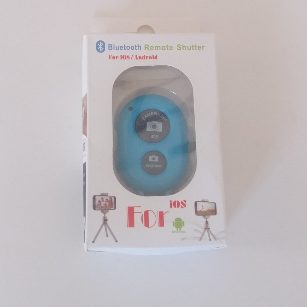 Camera Shutter Bluetooth Remote Control W/Battery - Picture 9 of 10